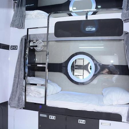 Ocean Dormitory Mumbai Eksteriør bilde