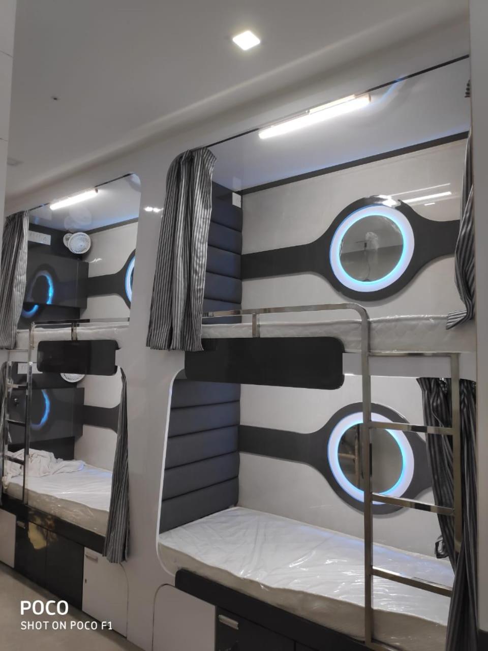 Ocean Dormitory Mumbai Eksteriør bilde