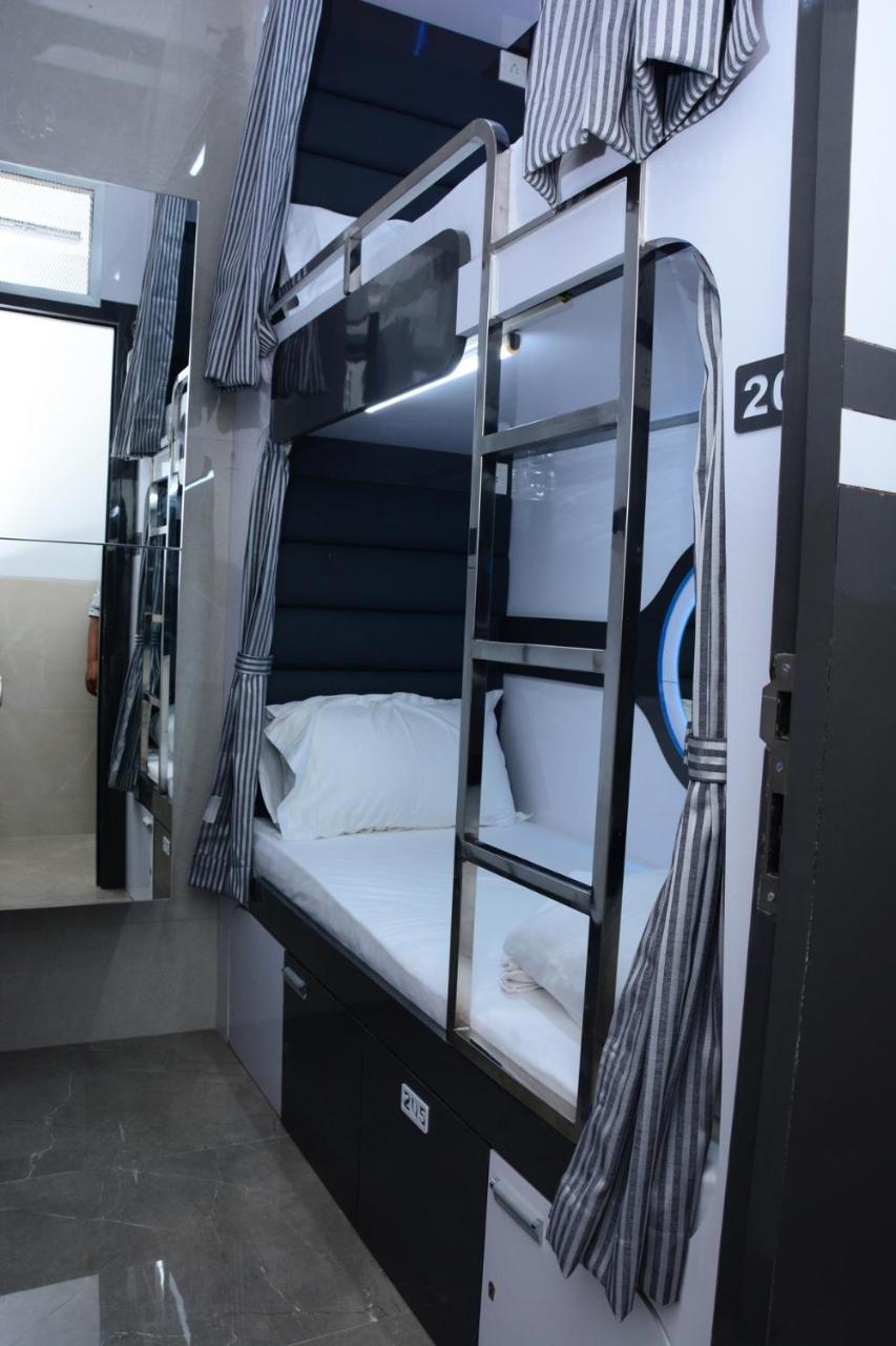 Ocean Dormitory Mumbai Eksteriør bilde