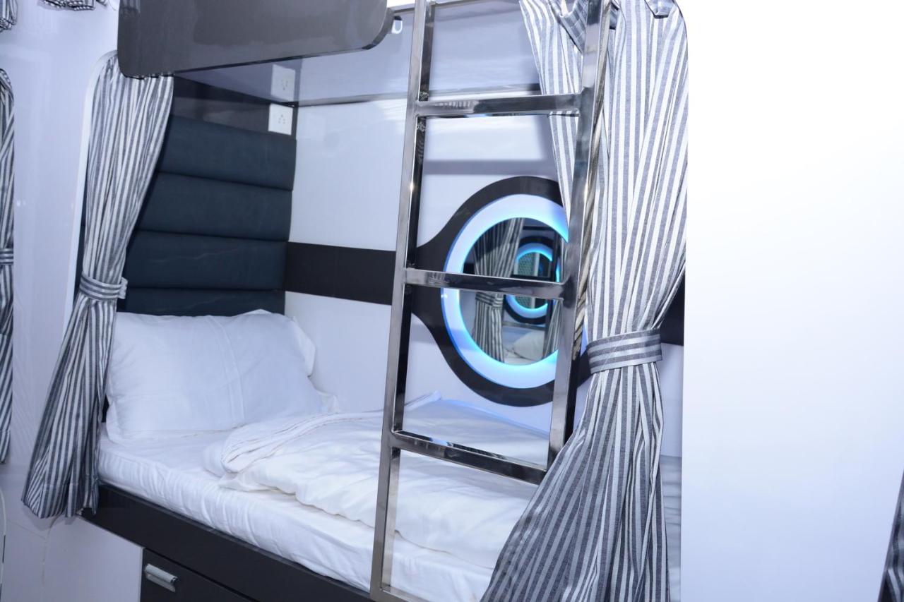 Ocean Dormitory Mumbai Eksteriør bilde