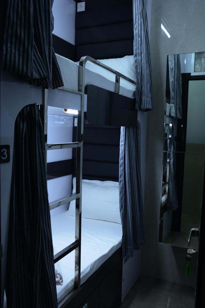 Ocean Dormitory Mumbai Eksteriør bilde