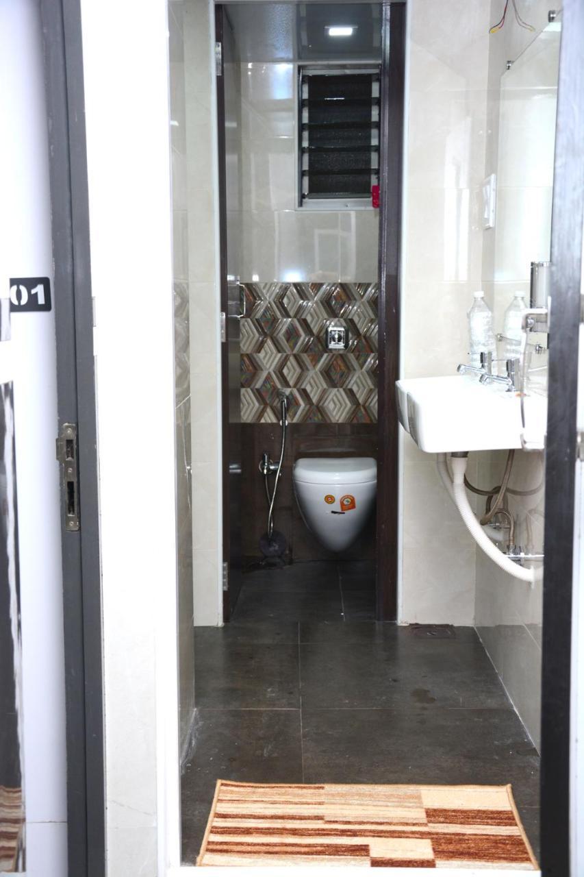 Ocean Dormitory Mumbai Eksteriør bilde