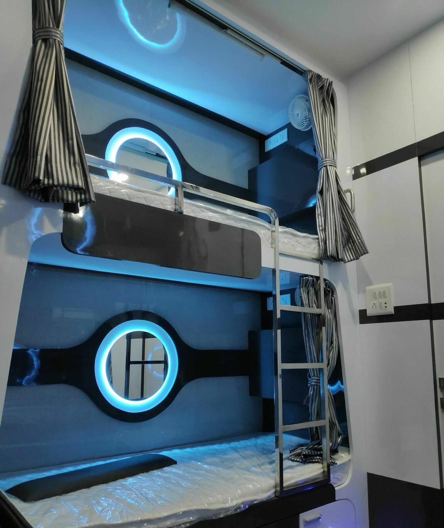 Ocean Dormitory Mumbai Eksteriør bilde